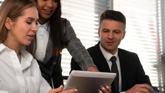 10 razones para estudiar una Licenciatura en Administración de Empresas en Colombia
