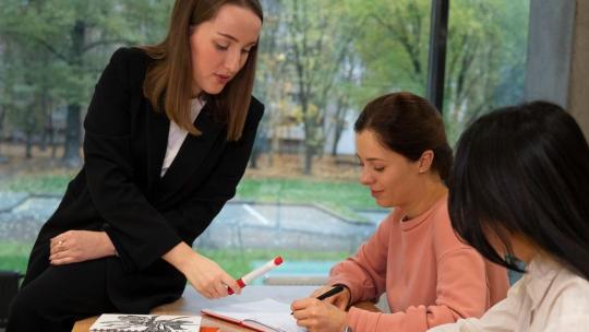Top 8 doctorados en gestión educativa y pedagógica en 2025