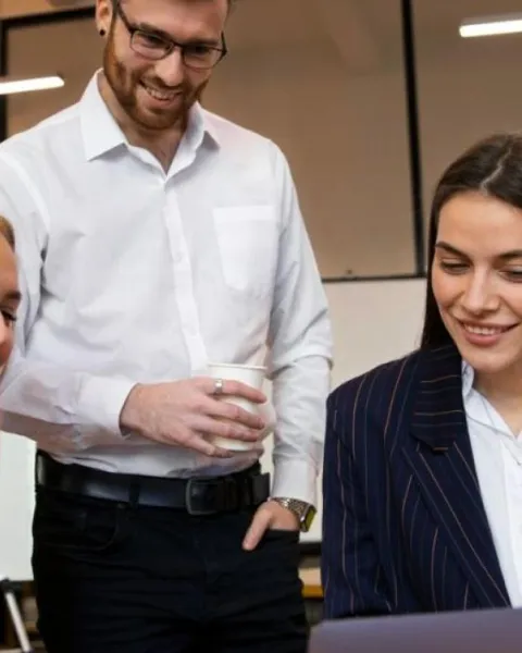 ¿Qué tipo de experiencia previa necesito para aprovechar al máximo un MBA online?